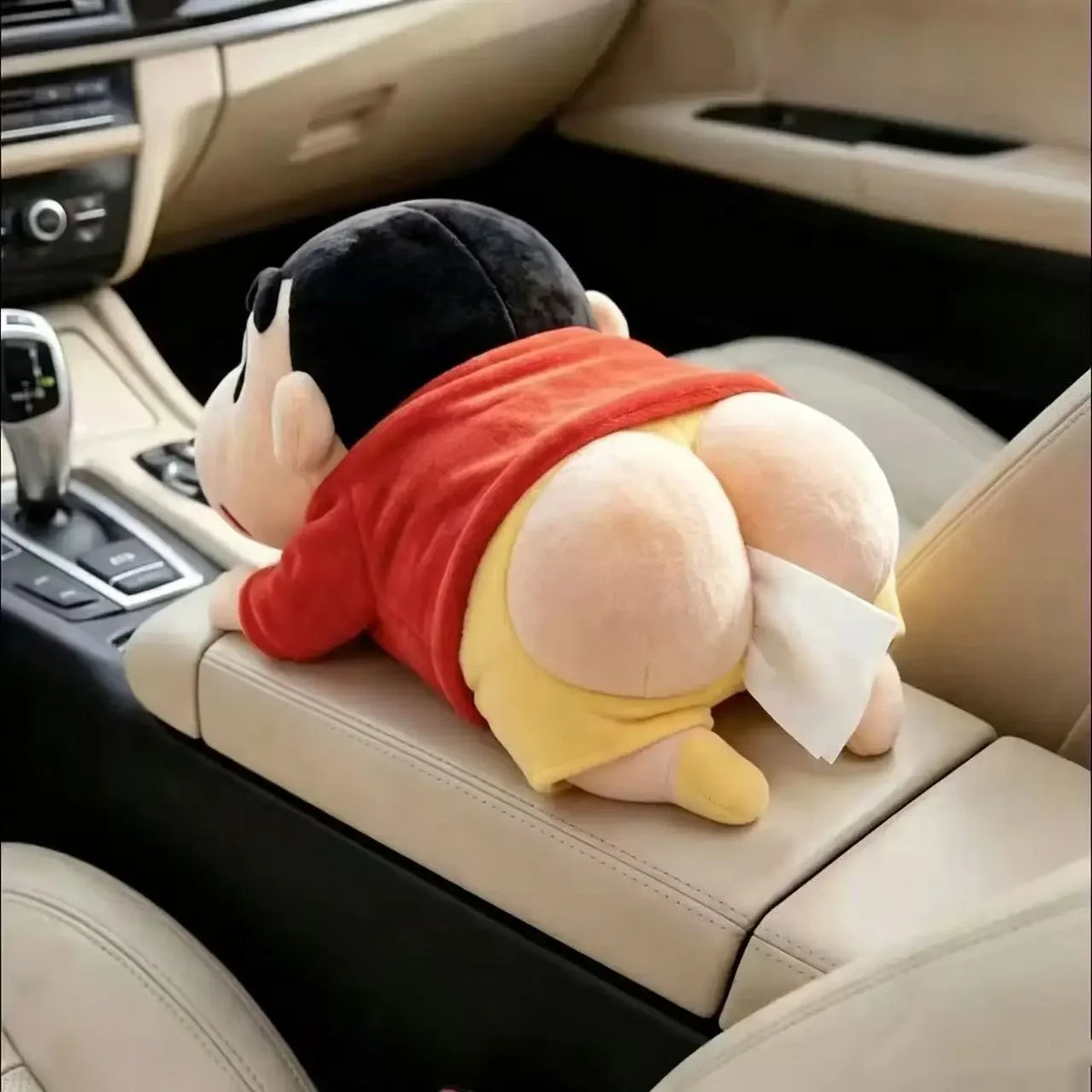Crayon Shin-chan hanging tissue bag, plush cute car tissue box decoration, fun and funny creative gift